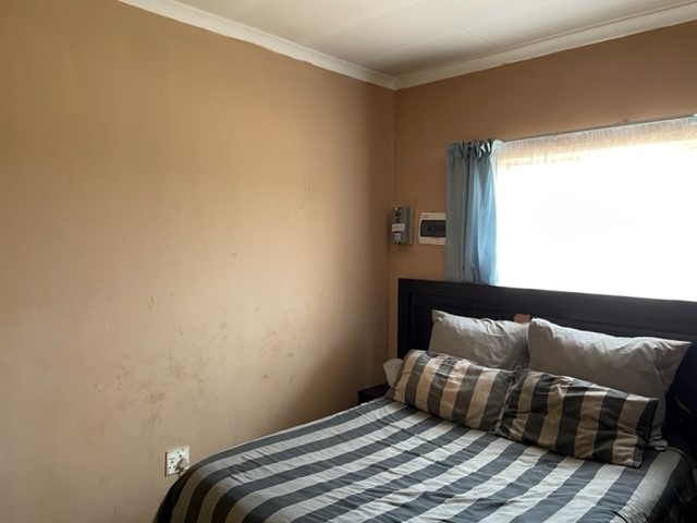 2 Bedroom Property for Sale in Rustenburg Central North West